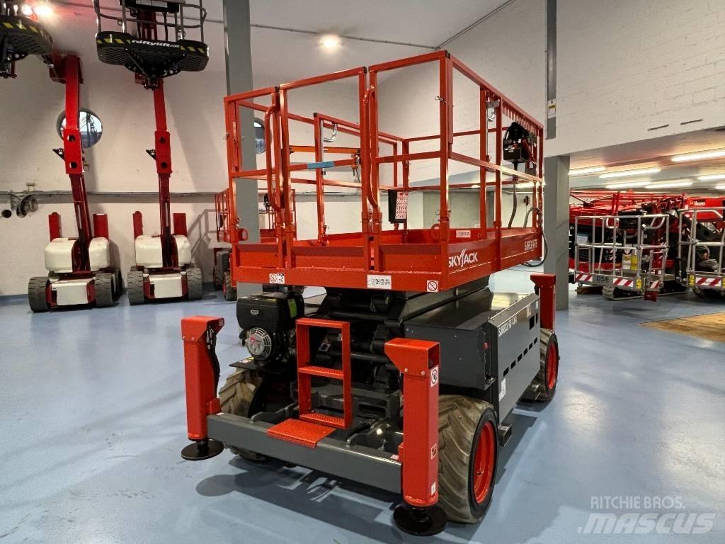 SkyJack SJ 6832 RTE Ανυψωτήρες ψαλιδωτής άρθρωσης