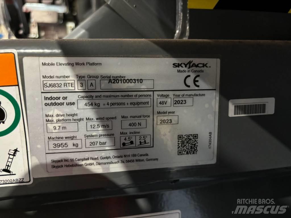 SkyJack SJ 6832 RTE Ανυψωτήρες ψαλιδωτής άρθρωσης