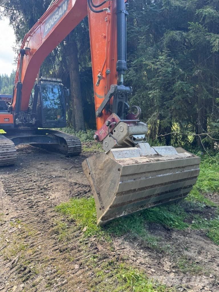 Doosan DX 225 LC-7 Εκσκαφείς με ερπύστριες