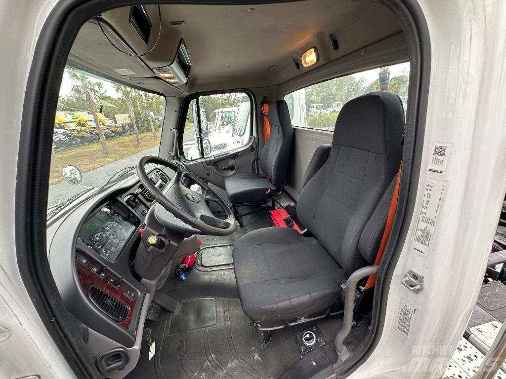 Freightliner M2 Φορτηγά μεταφοράς ποτών