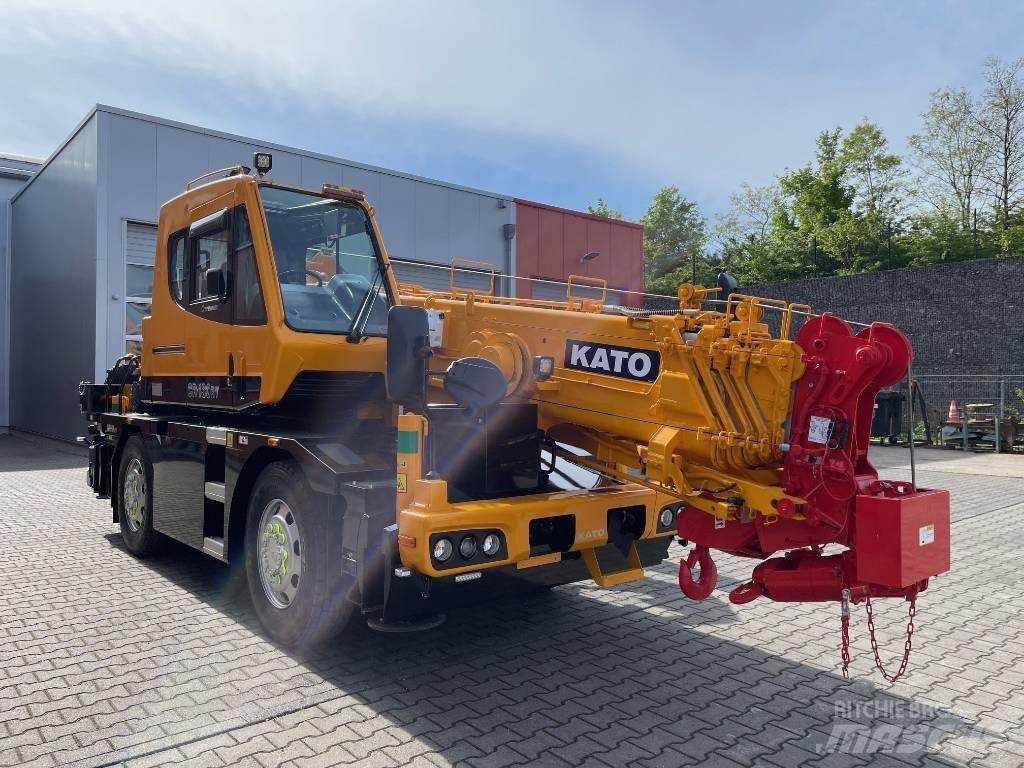 Kato CR-130Rv Γερανοί ανώμαλου εδάφους