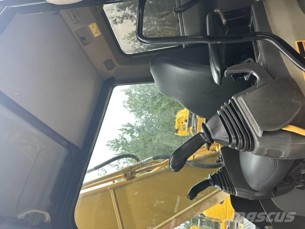 CAT 312D Εκσκαφείς με ερπύστριες