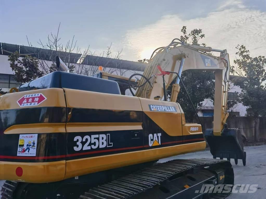 CAT 325 B L Εκσκαφείς με ερπύστριες