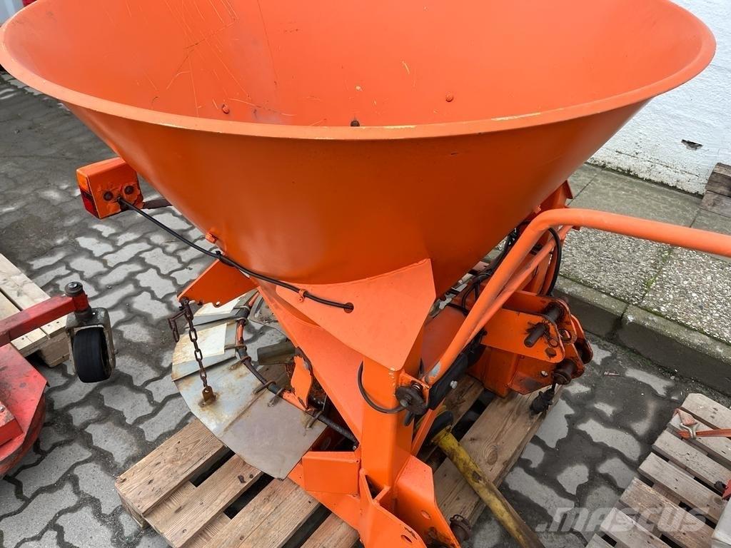 Amazone E+S 301 Διαστρωτήρες άμμου και αλατιού