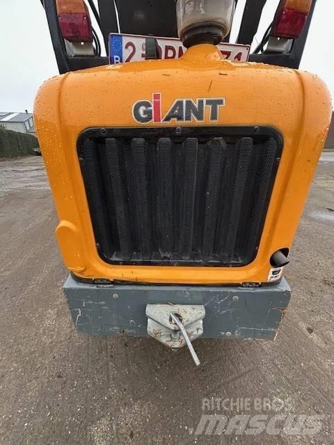 GiANT G2200 HD Φορτωτές με λάστιχα (Τροχοφόροι)