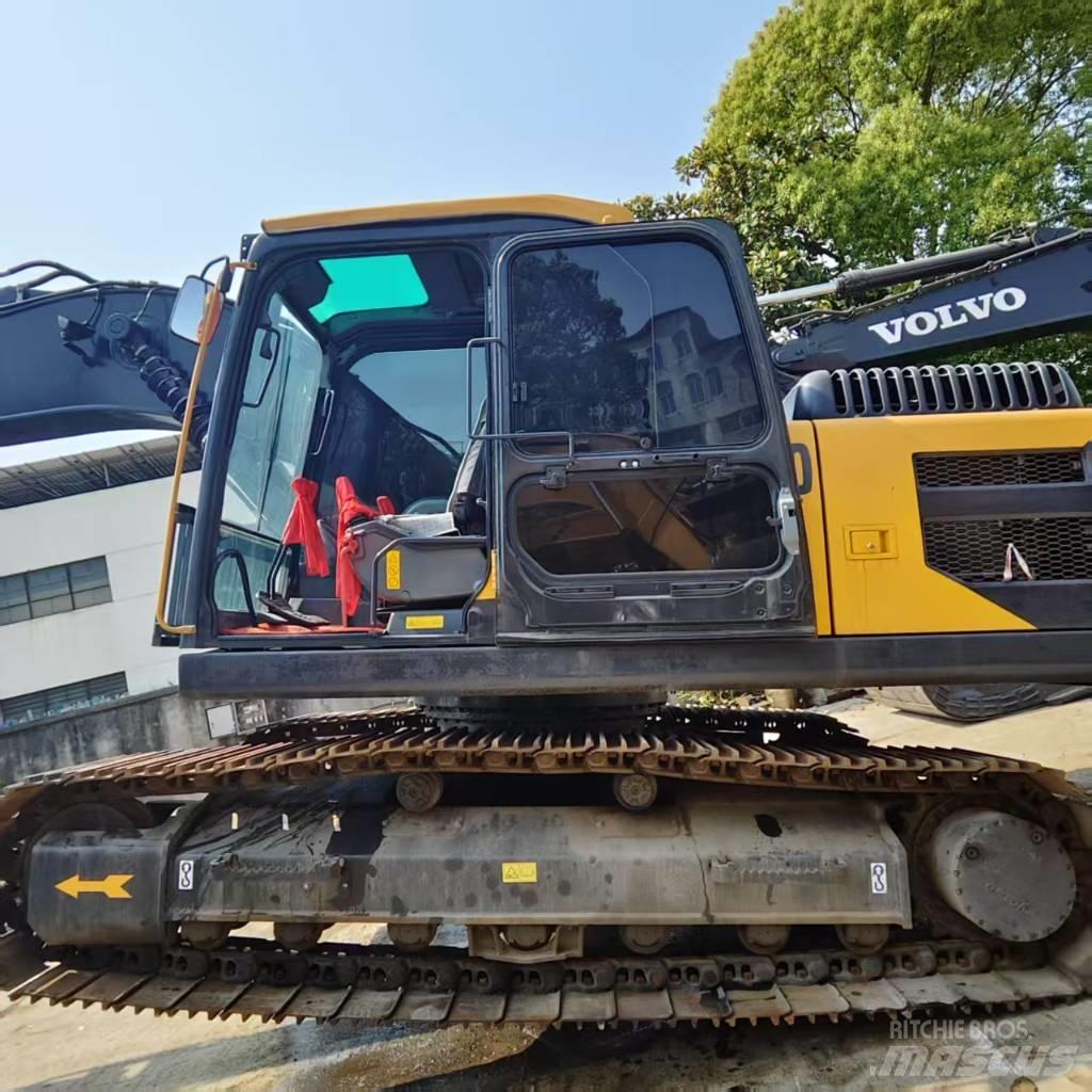 Volvo EC 220 Εκσκαφείς με ερπύστριες