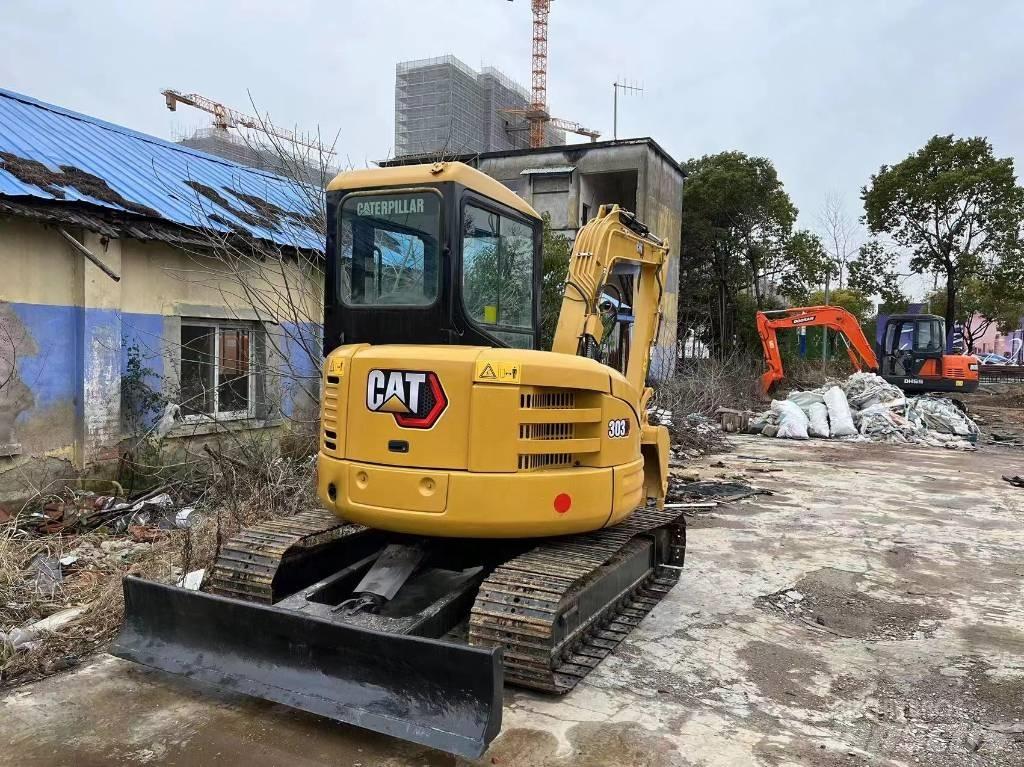 CAT 303c Εκσκαφάκι (διαβολάκι) < 7t