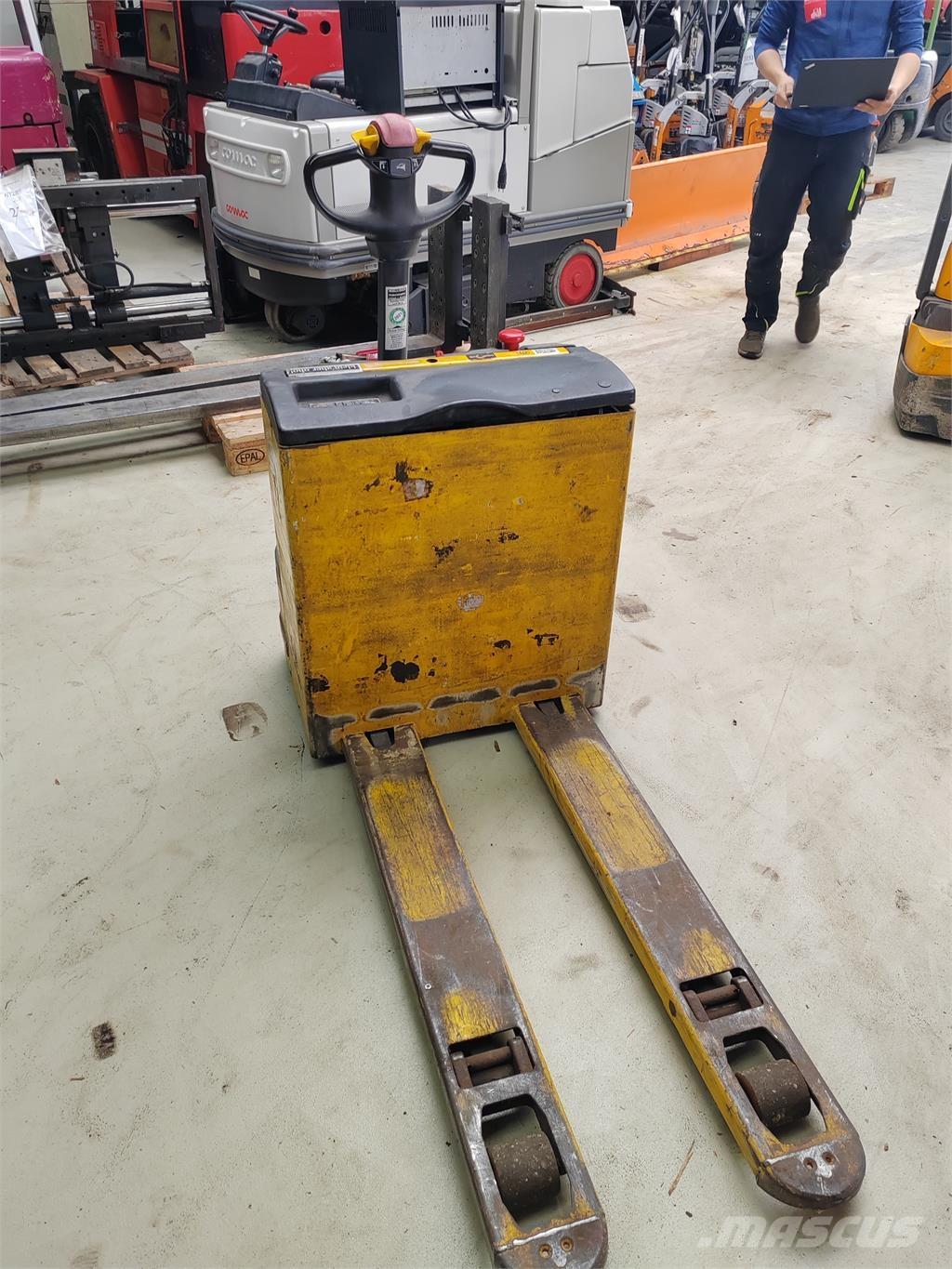 OM TL 18 Παλετοφόρα πεζού χειριστή με ιστό