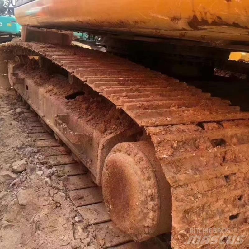 CAT 324 Εκσκαφείς με ερπύστριες
