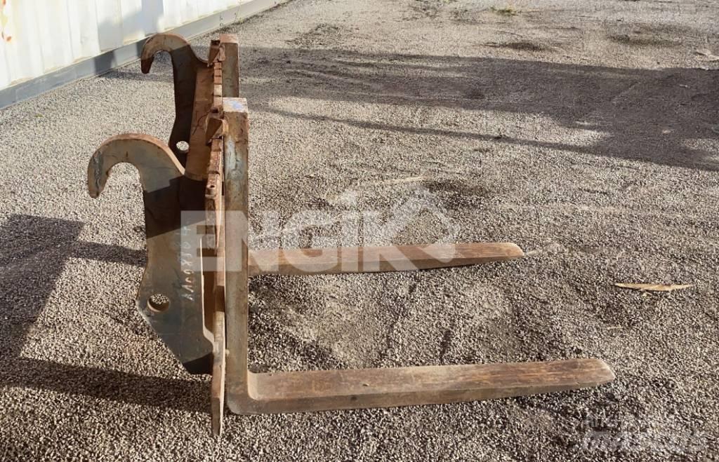 CAT Fourches Φορτωτές με λάστιχα (Τροχοφόροι)