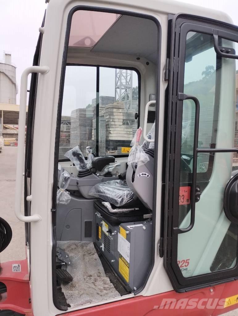 Takeuchi TB 225 Εκσκαφάκι (διαβολάκι) < 7t