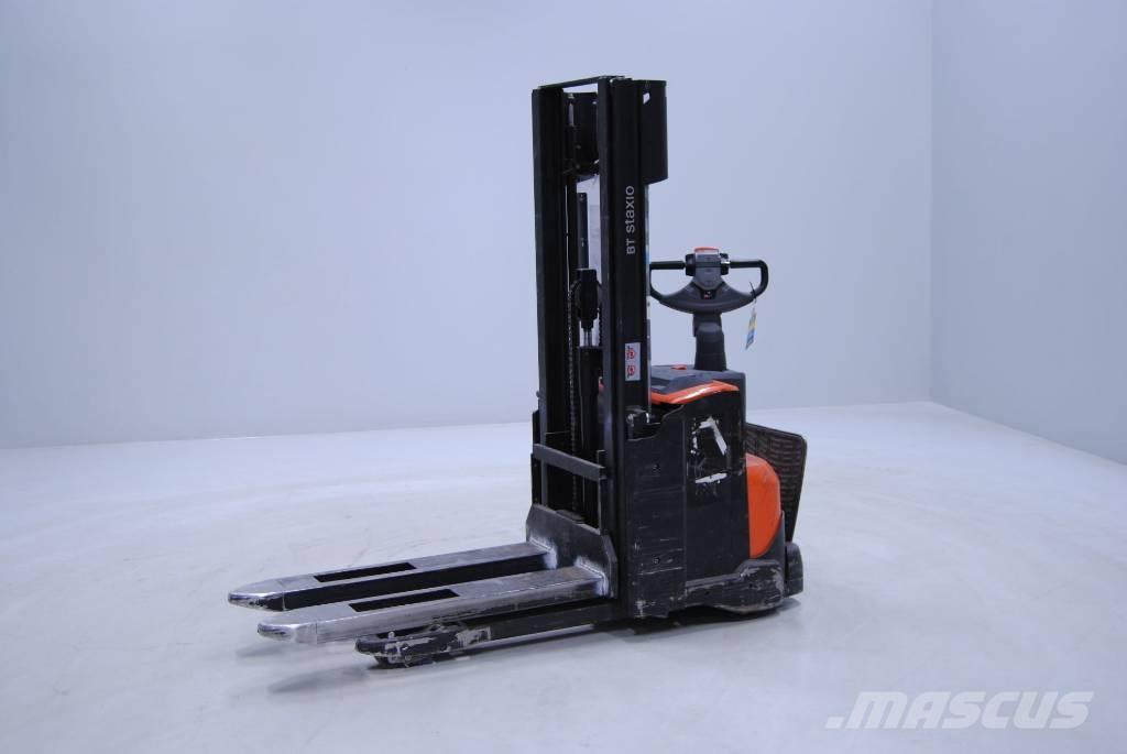 Toyota SWE140L Παλετοφόρα πεζού χειριστή με ιστό