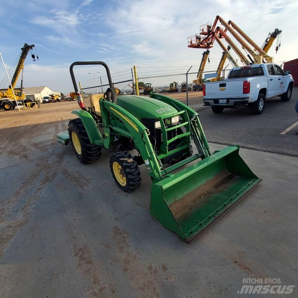 John Deere 3203 Τρακτέρ μικρών διαστάσεων