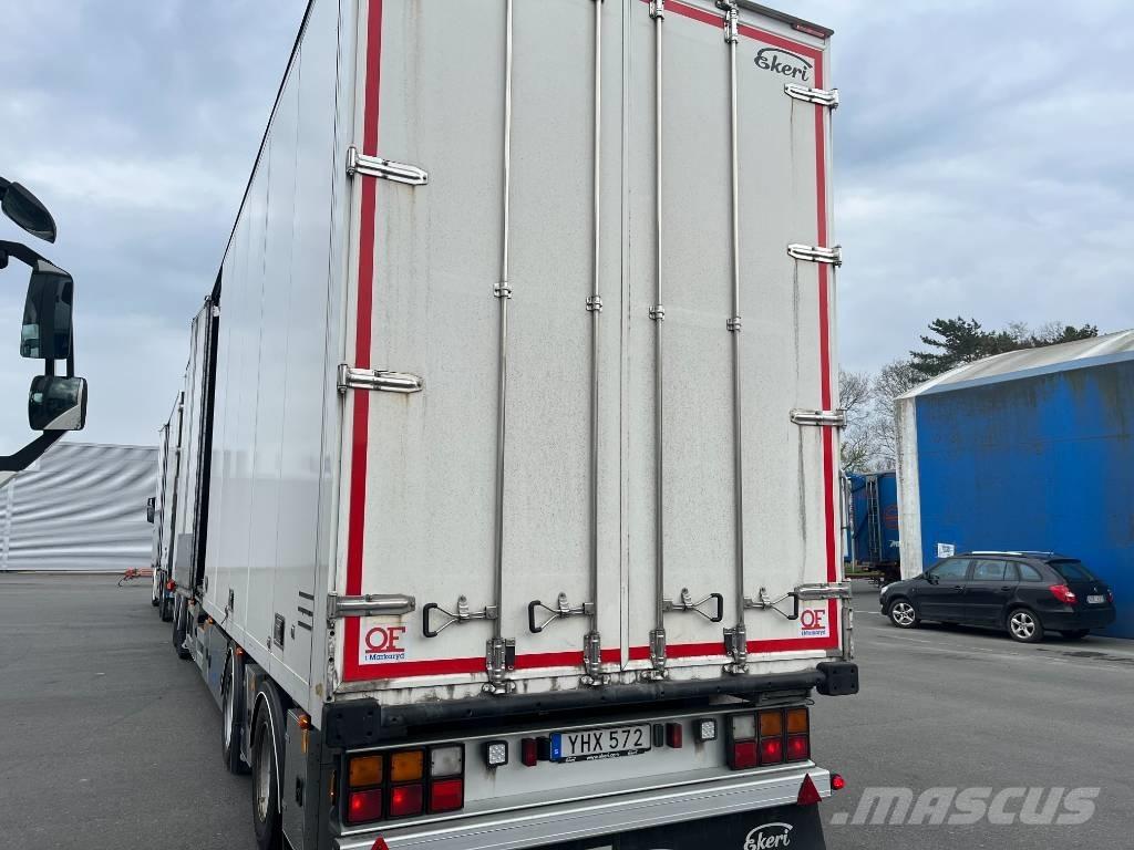 Ekeri X Ρυμούλκες κλούβα