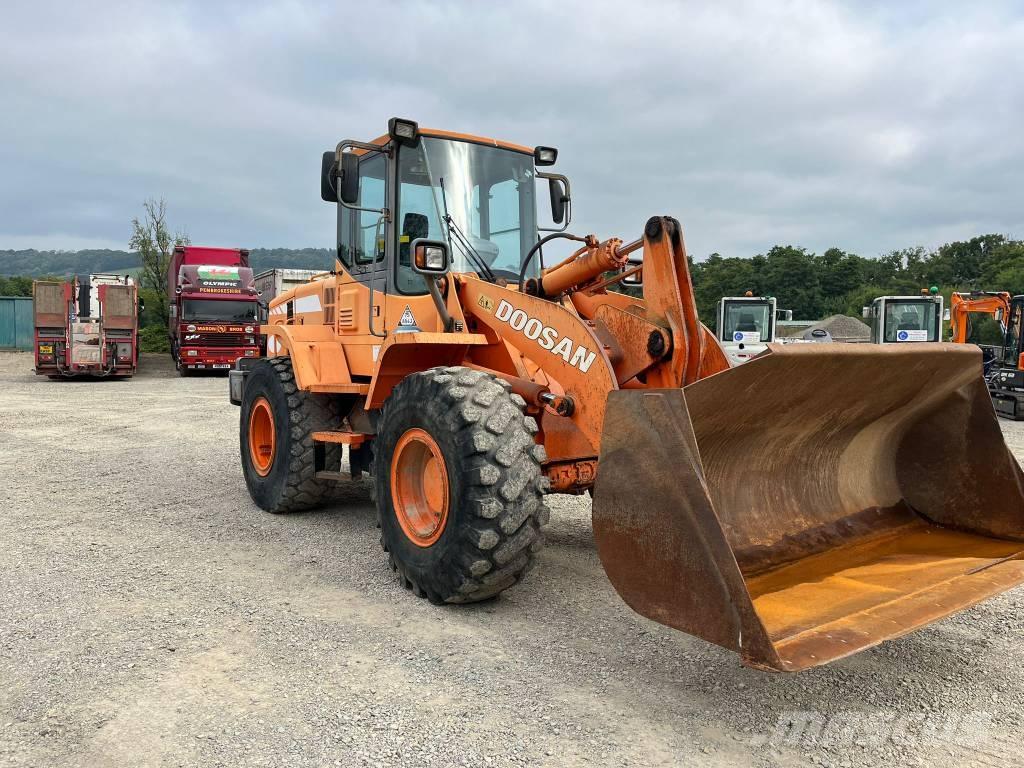 Doosan DL 200 Φορτωτές με λάστιχα (Τροχοφόροι)
