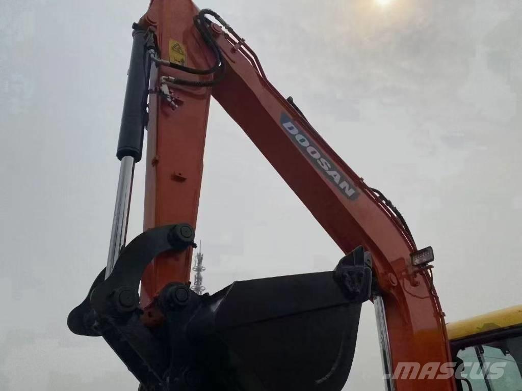 Doosan DX 60 Εκσκαφείς με ερπύστριες