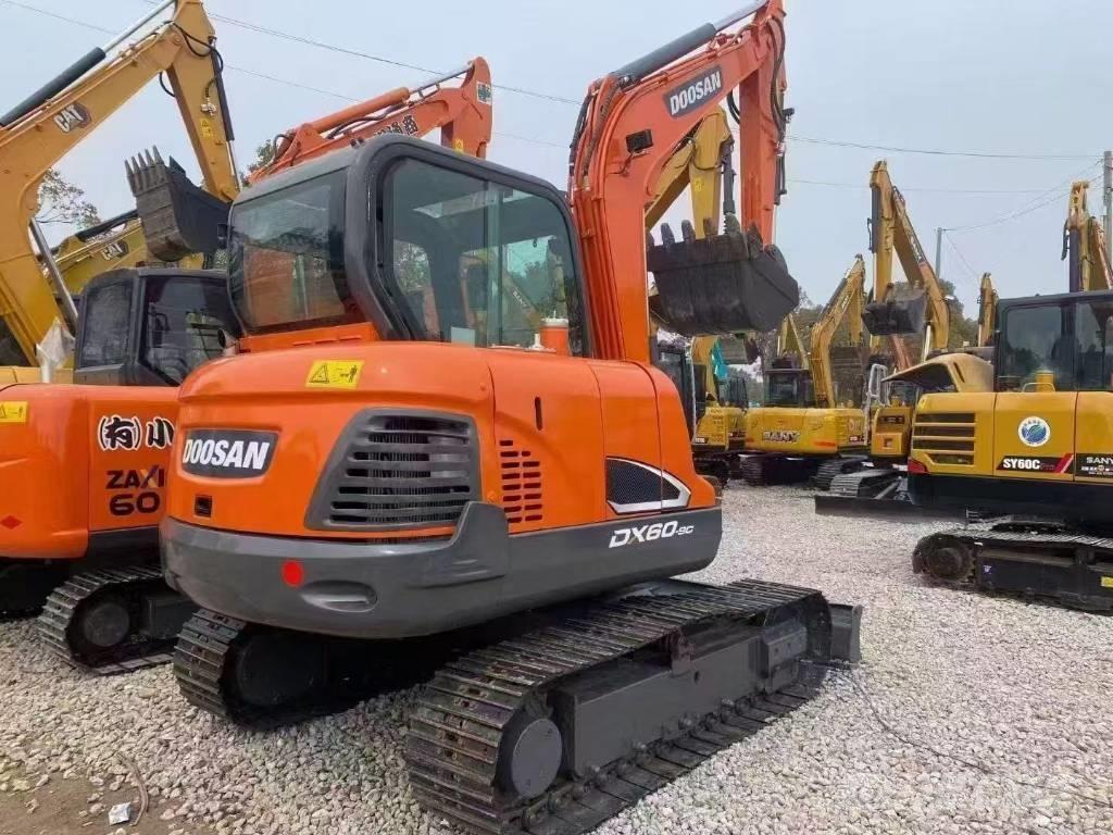 Doosan DX 60 Εκσκαφείς με ερπύστριες