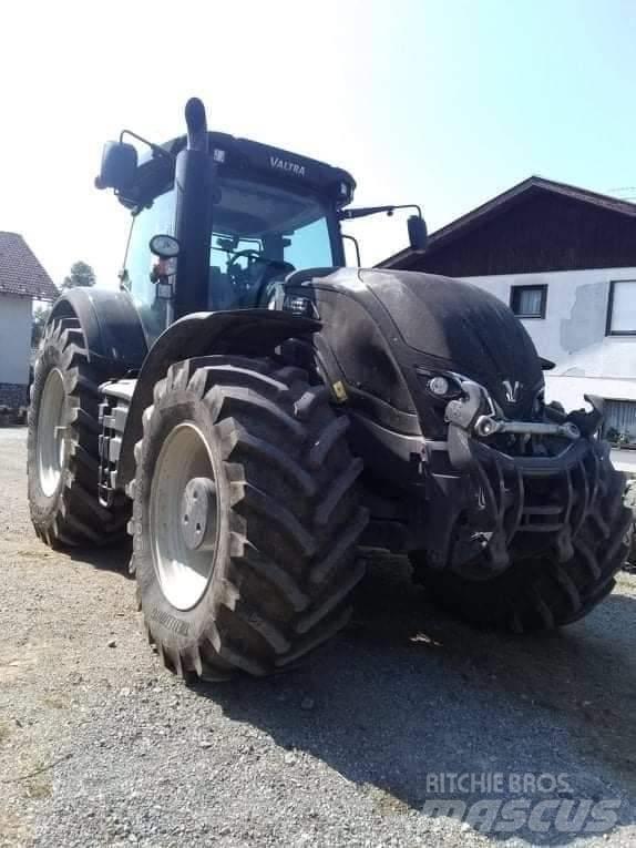 Valtra S 374 Τρακτέρ