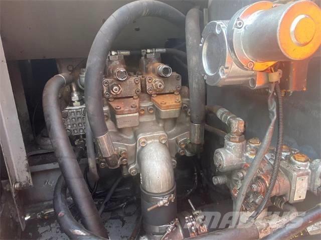 Hitachi EX120 Εκσκαφείς με ερπύστριες