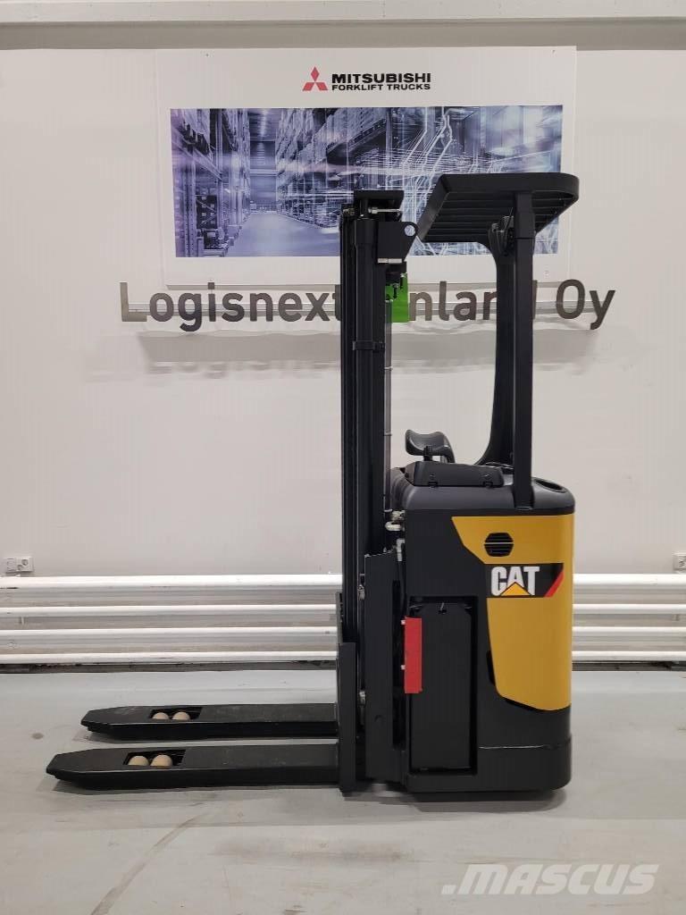 CAT NSR 16NI Ηλεκτρικά παλετοφόρα με ιστό