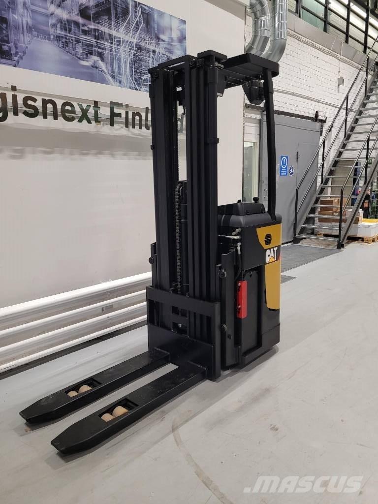 CAT NSR 16NI Ηλεκτρικά παλετοφόρα με ιστό