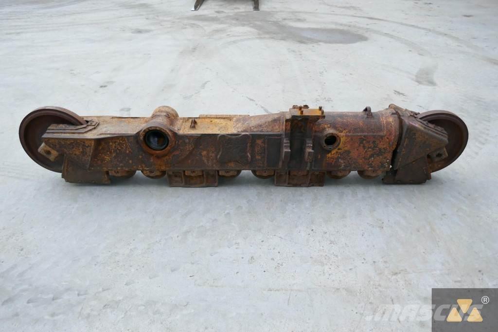 CAT 261-3082 Ελαστικά και ζάντες