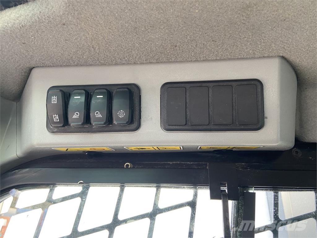 CAT 226 D3 (5867) Φορτωτάκια