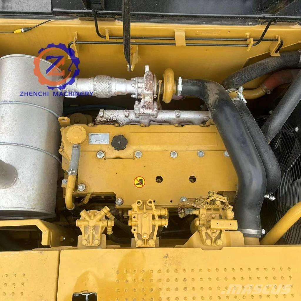 CAT 320 D2 Εκσκαφείς με ερπύστριες