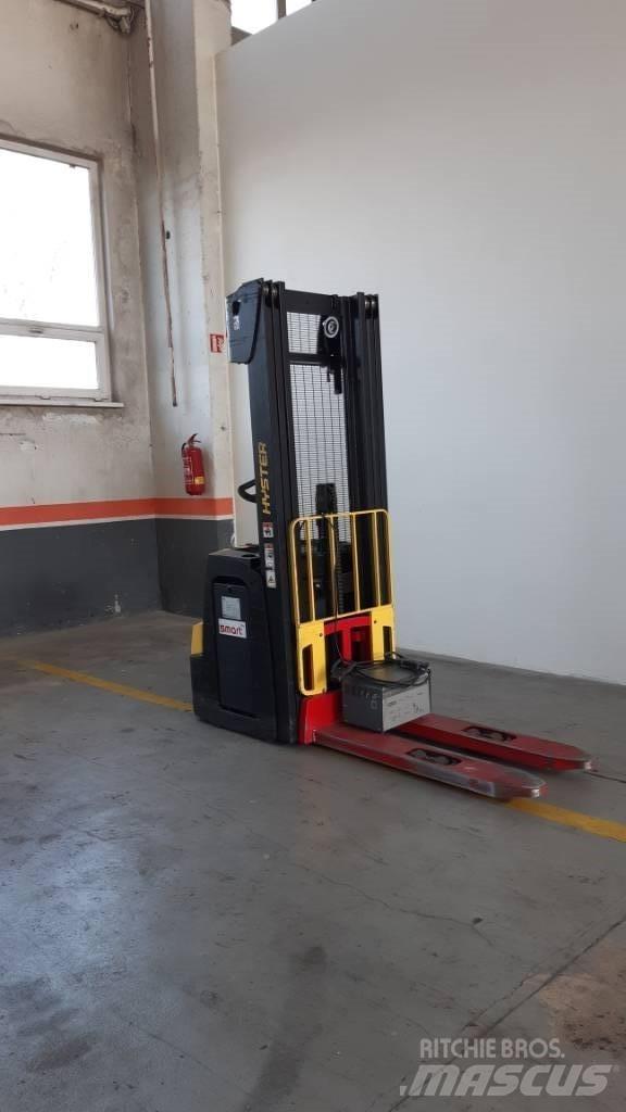 Hyster S1.6 Παλετοφόρα πεζού χειριστή με ιστό