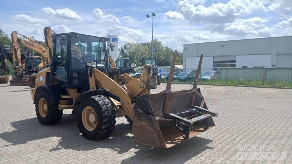 CAT 908 M Φορτωτές με λάστιχα (Τροχοφόροι)