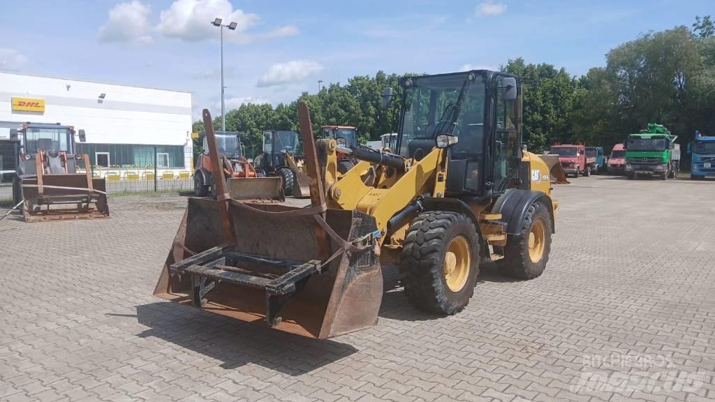 CAT 908 M Φορτωτές με λάστιχα (Τροχοφόροι)