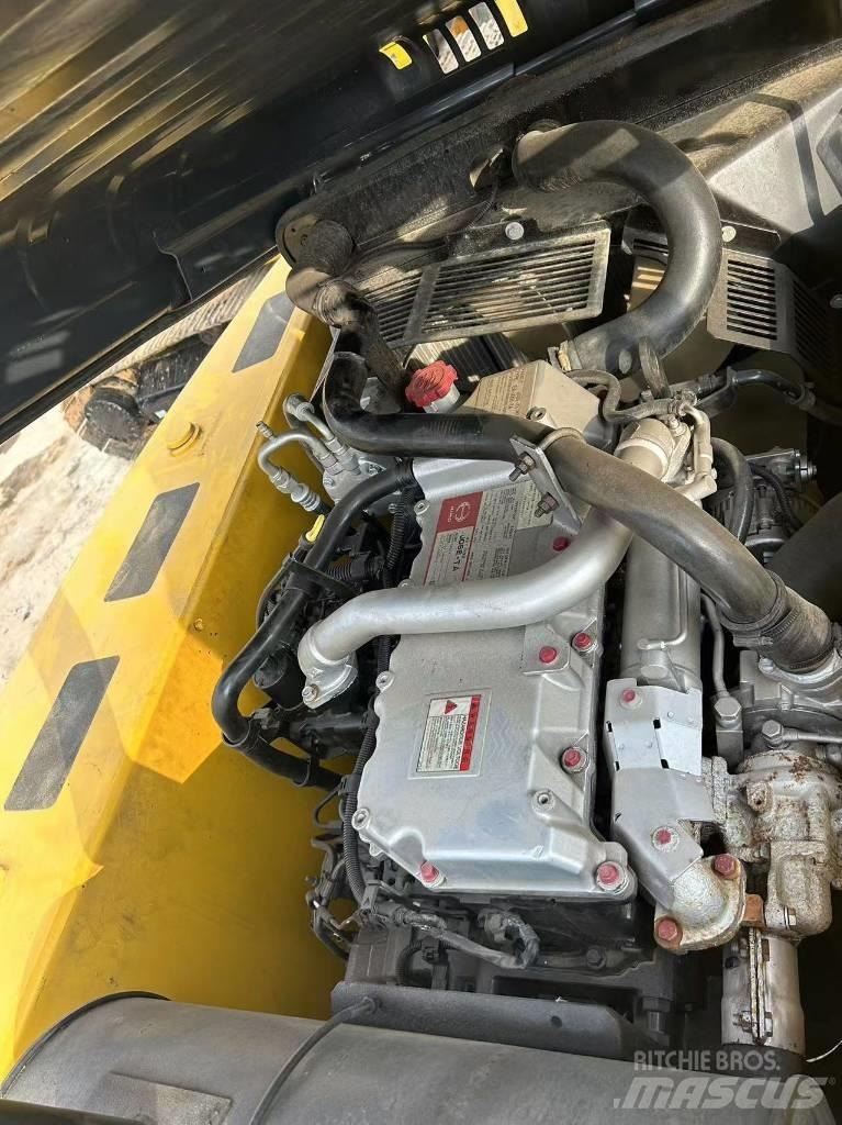 Kobelco SK 200D Εκσκαφείς με ερπύστριες