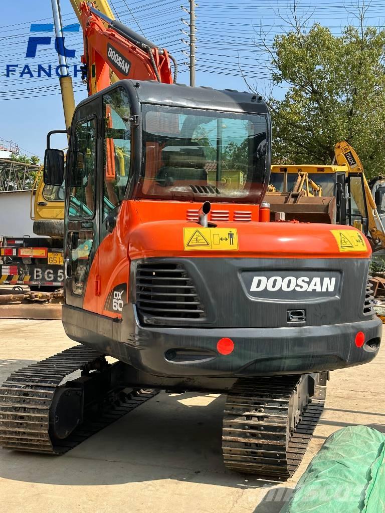 Doosan dx 60 Εκσκαφείς με ερπύστριες
