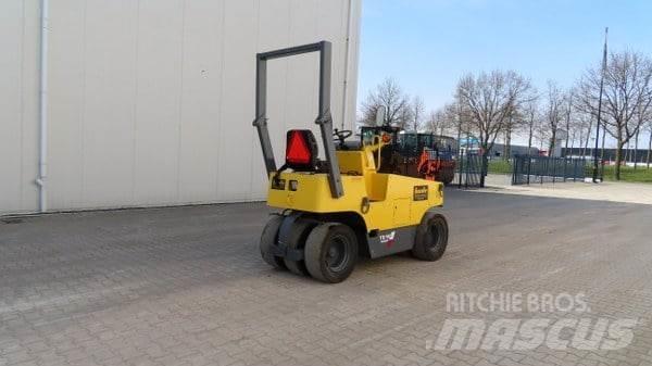 Sakai TS 160 Κύλινδροι με επίσωτρα με αέρα