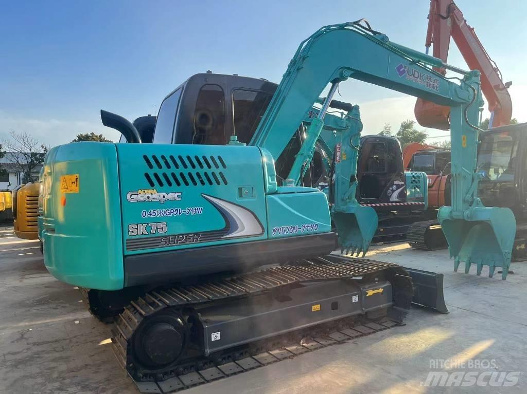 Kobelco SK75-8 Εκσκαφείς με ερπύστριες
