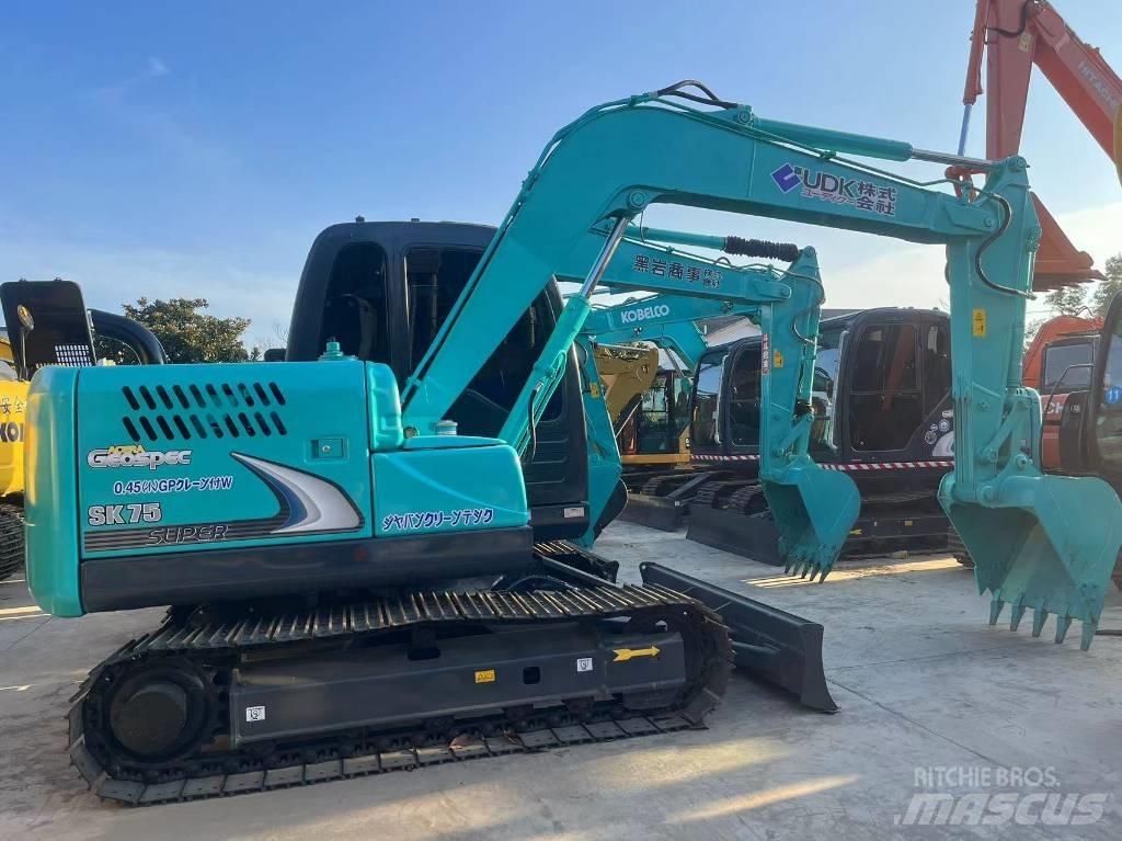 Kobelco SK75-8 Εκσκαφείς με ερπύστριες