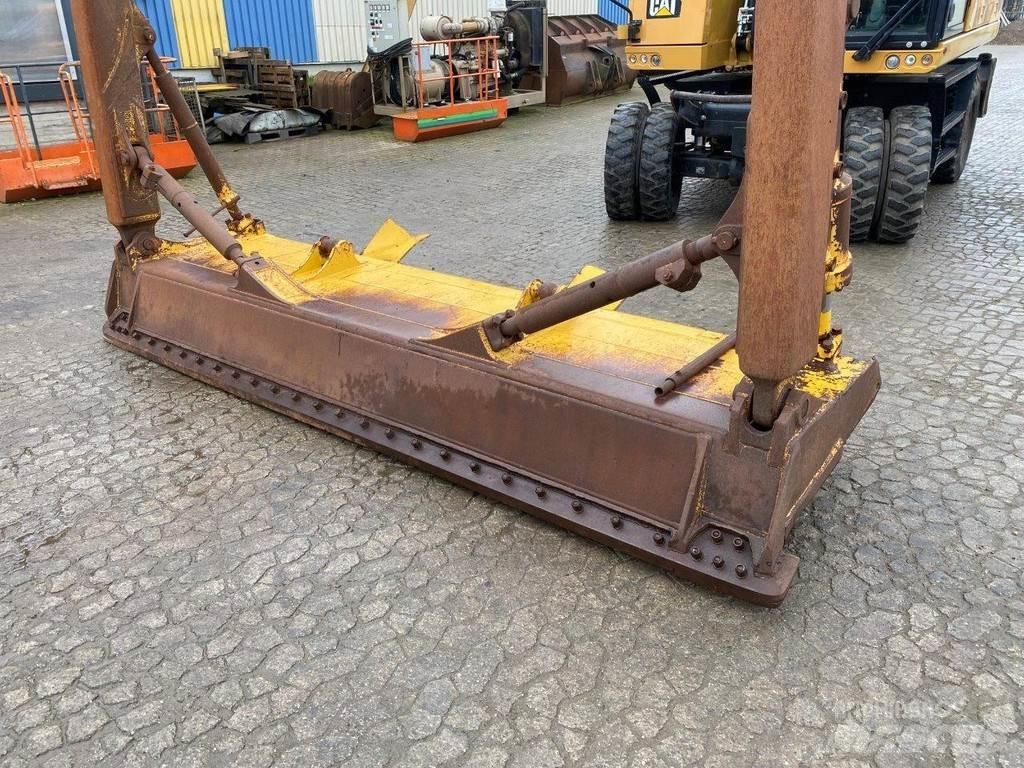 CAT D65 PX Πτερύγια