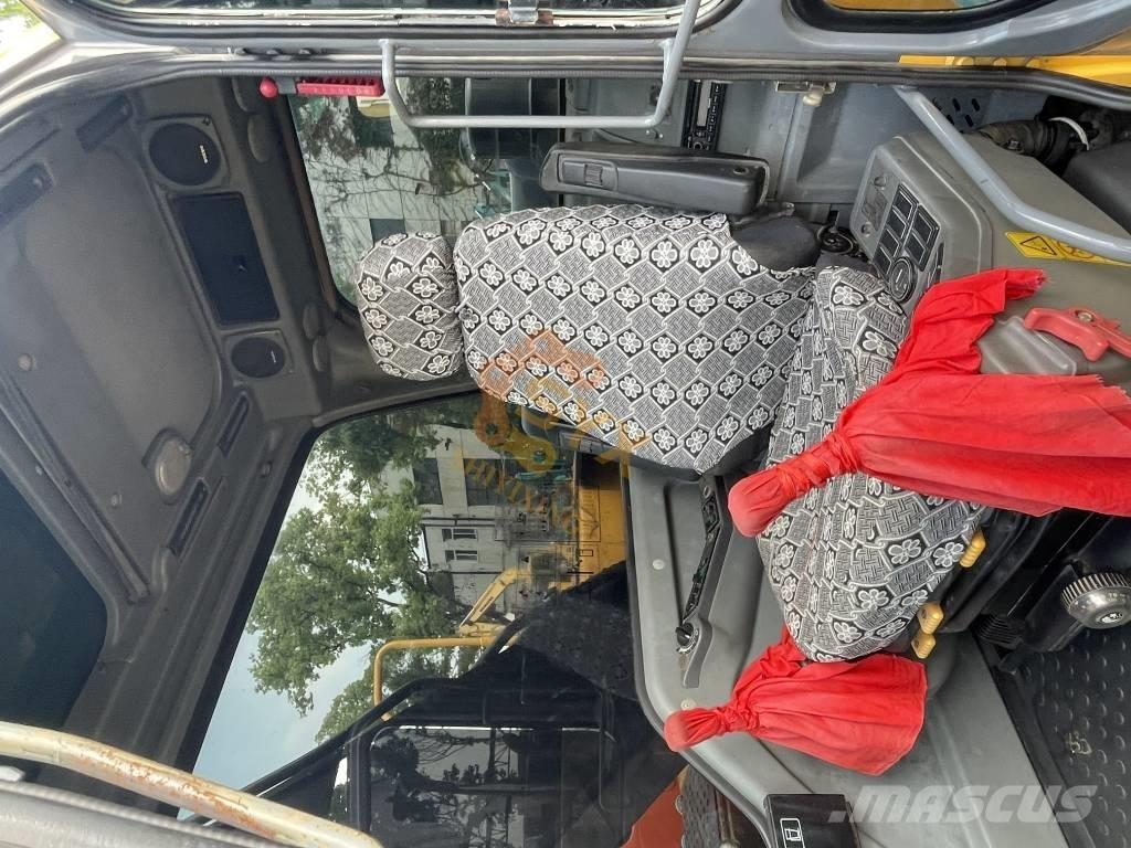 Volvo EC 200 D Εκσκαφείς με ερπύστριες