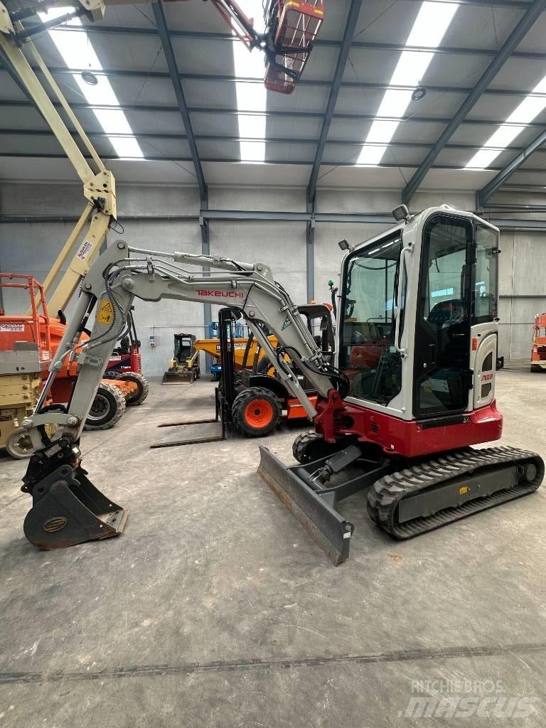 Takeuchi TB 325 R Εκσκαφάκι (διαβολάκι) < 7t