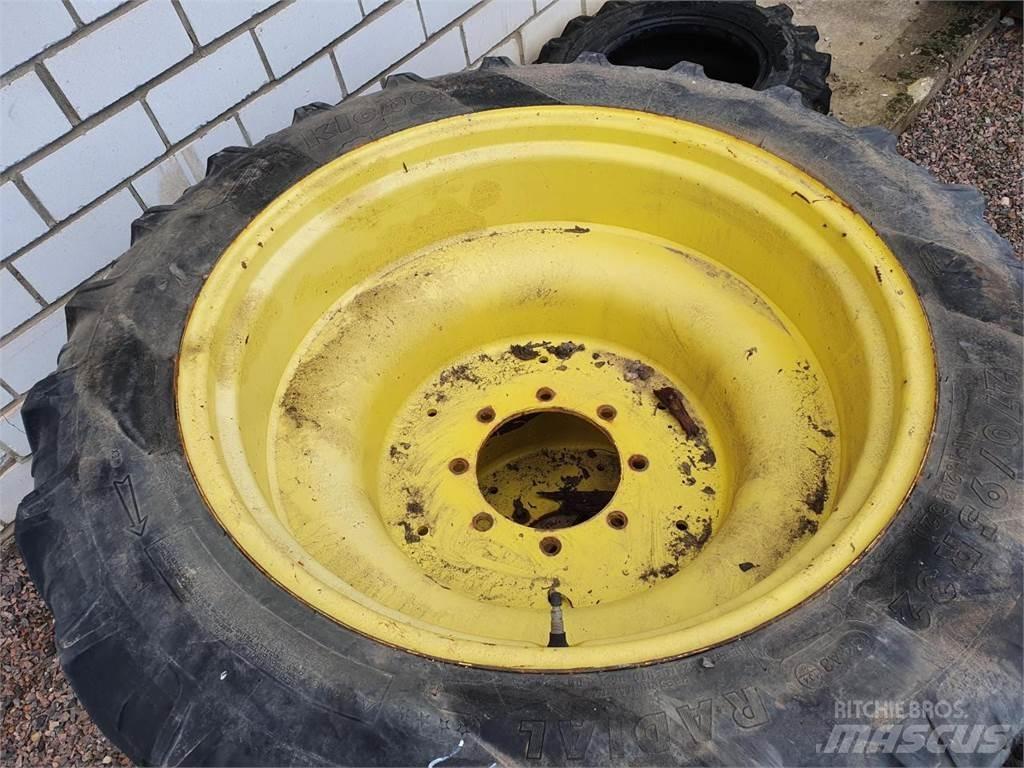 Kleber 270/95R32 Ελαστικά και ζάντες
