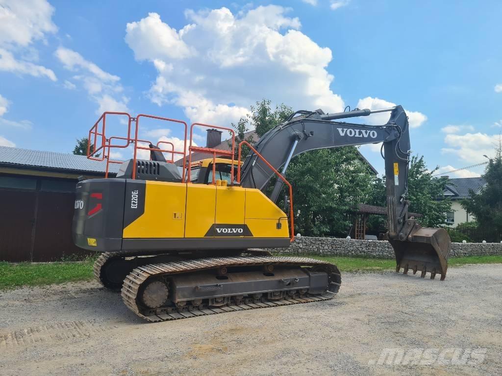 Volvo EC 220 E Εκσκαφείς με ερπύστριες