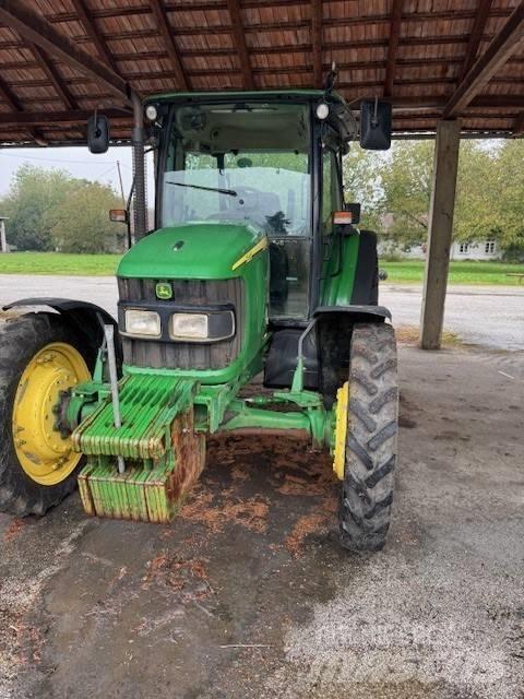 John Deere 5820 Τρακτέρ