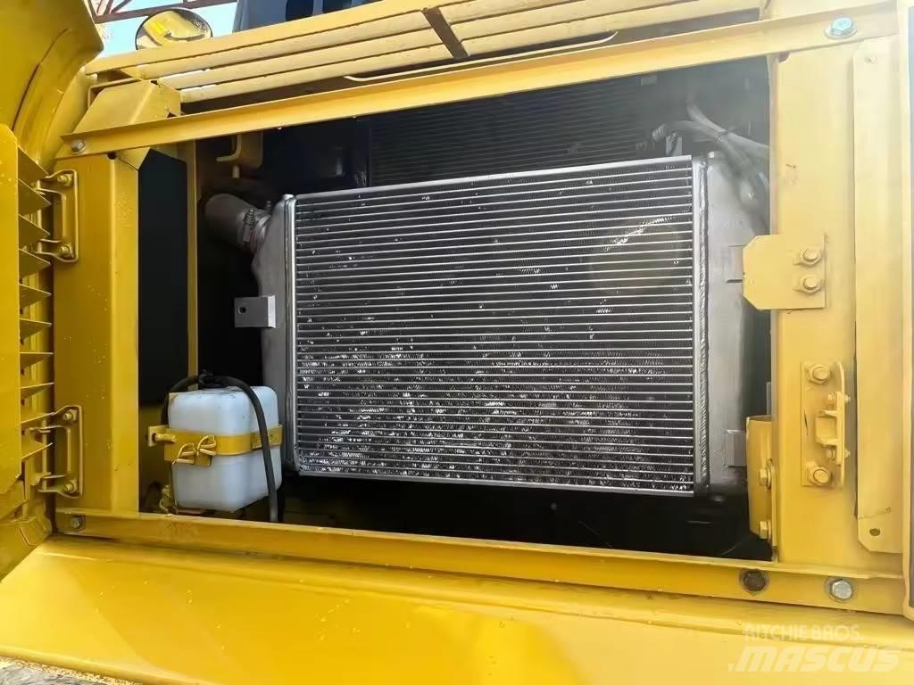 Komatsu PC 300 Εκσκαφείς με ερπύστριες