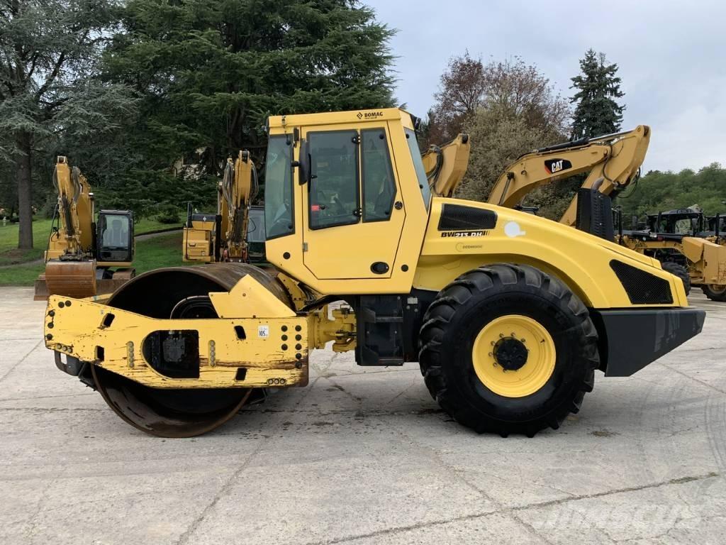 Bomag BW 213 D H-4 i Κύλινδροι συμπίεσης εδάφους