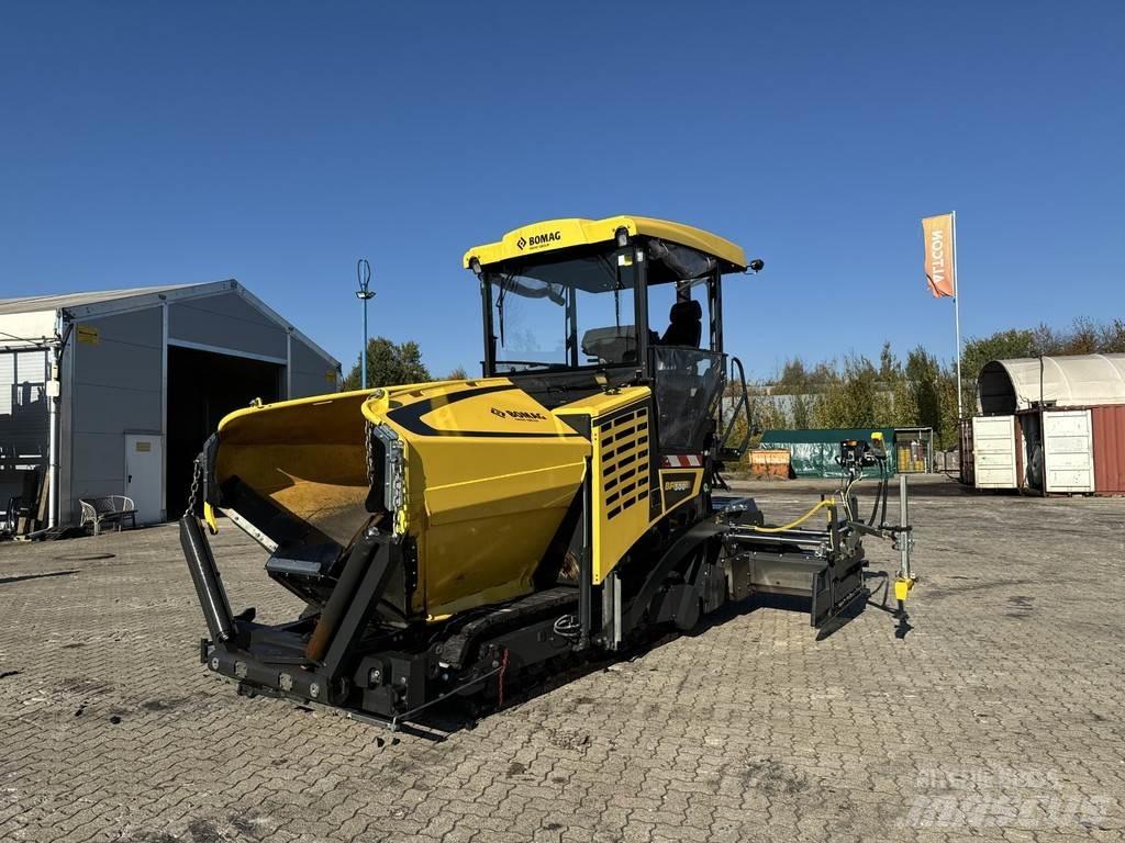 Bomag BF 300 C-2 Επίστρωση ασφάλτου