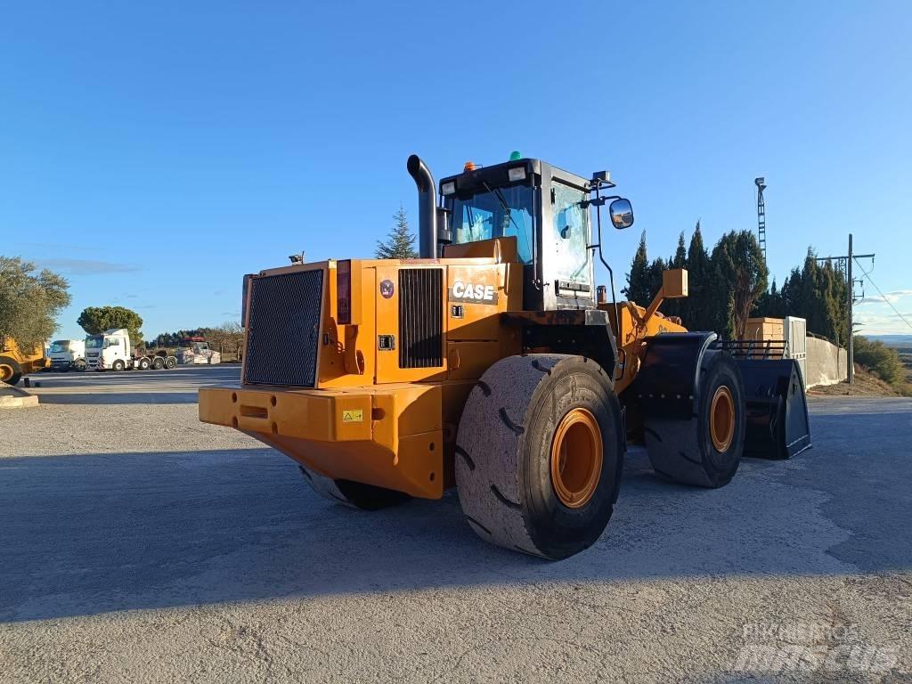CASE 821C XR Φορτωτές με λάστιχα (Τροχοφόροι)