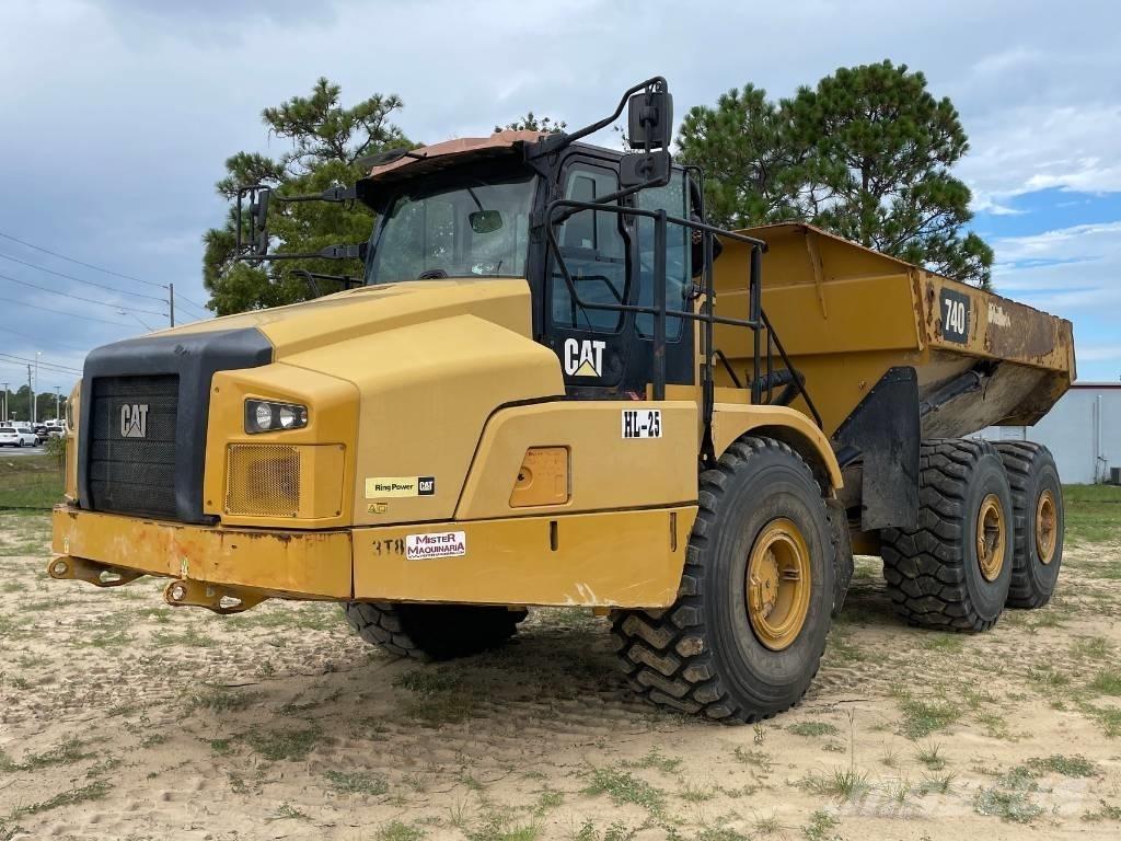 CAT 740 GC Σπαστό Dump Truck ADT