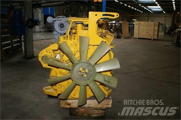 Komatsu SA4D102E Κινητήρες