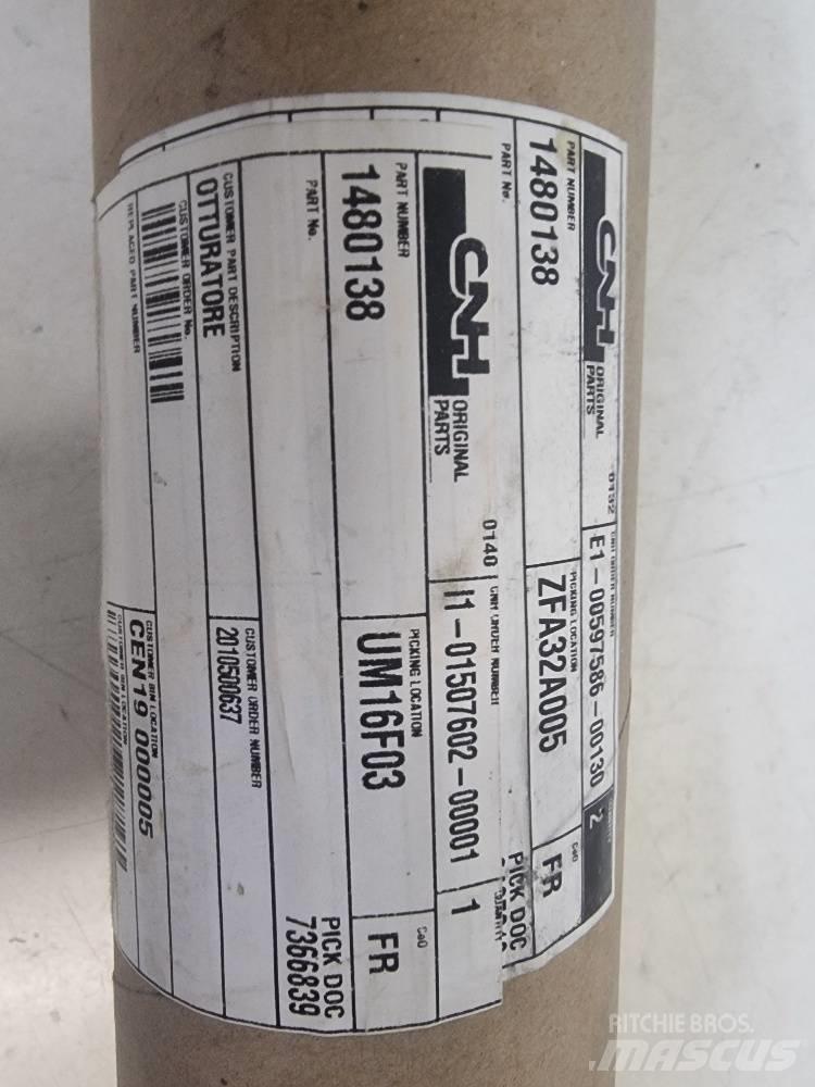 O&K RH/MH  1480138 Καμπίνες και εσωτερικό
