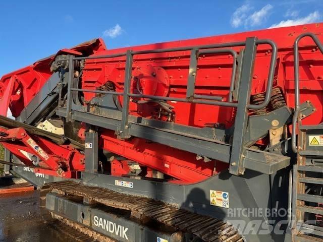 Sandvik QE 441 Κινητές μηχανές κοσκινίσματος